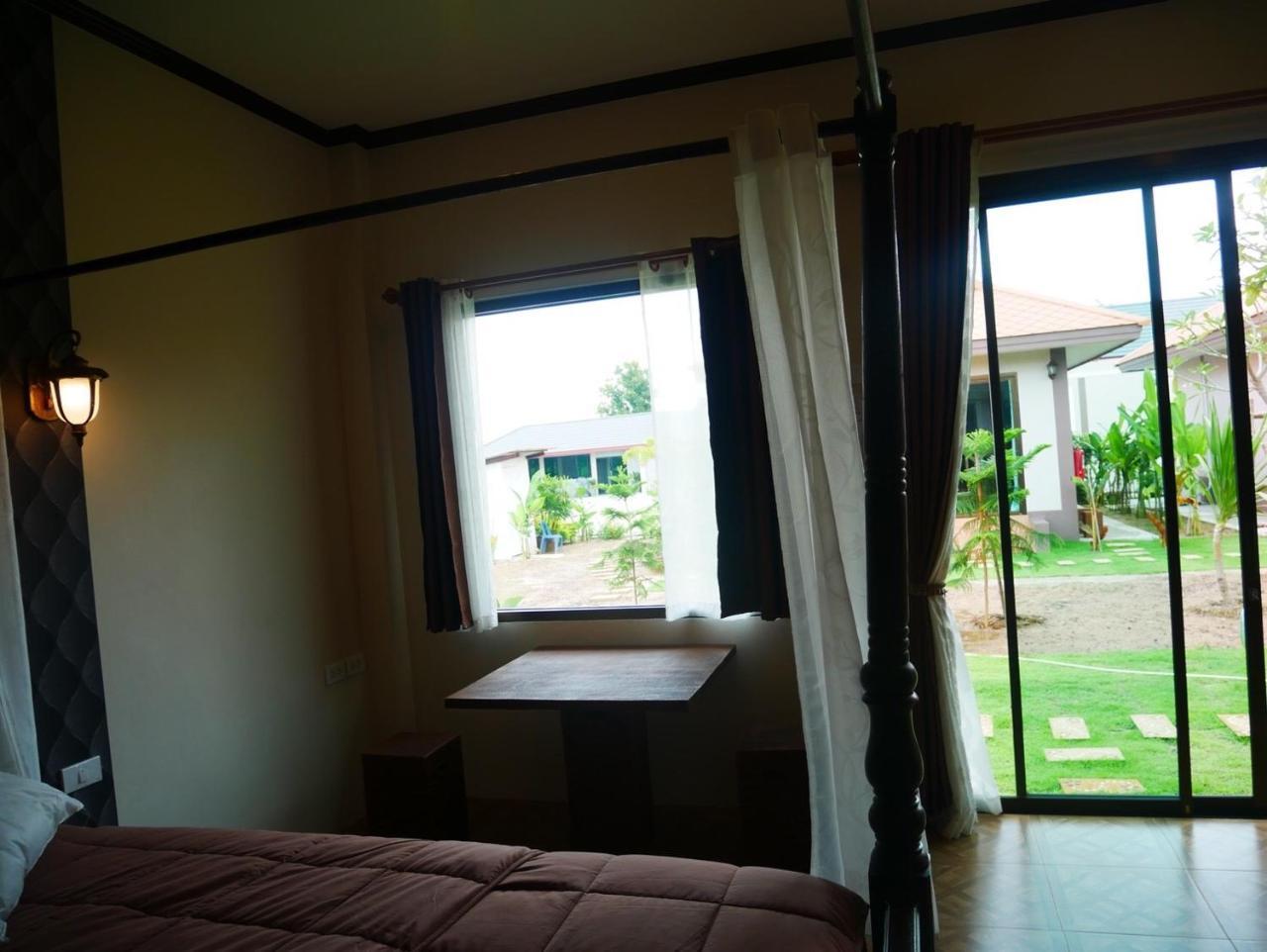 Tinna Resort Ban Nong Mai Ngam Kültér fotó