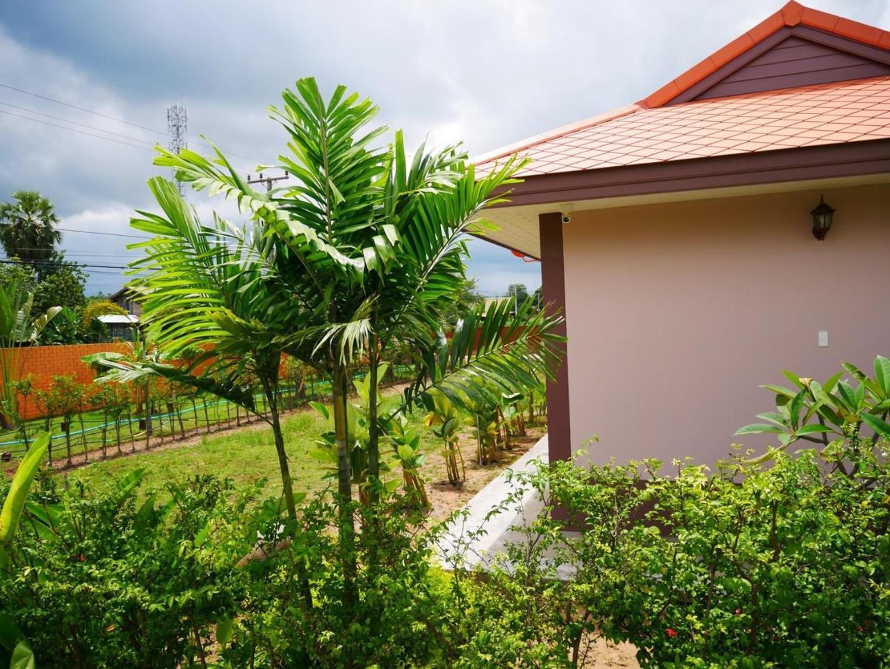 Tinna Resort Ban Nong Mai Ngam Kültér fotó