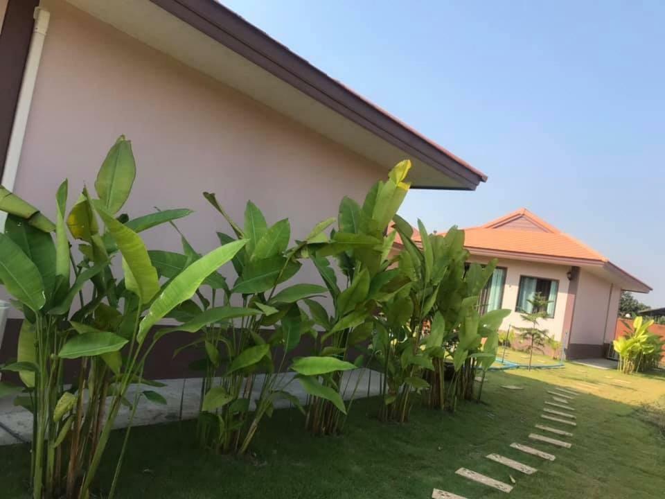 Tinna Resort Ban Nong Mai Ngam Kültér fotó